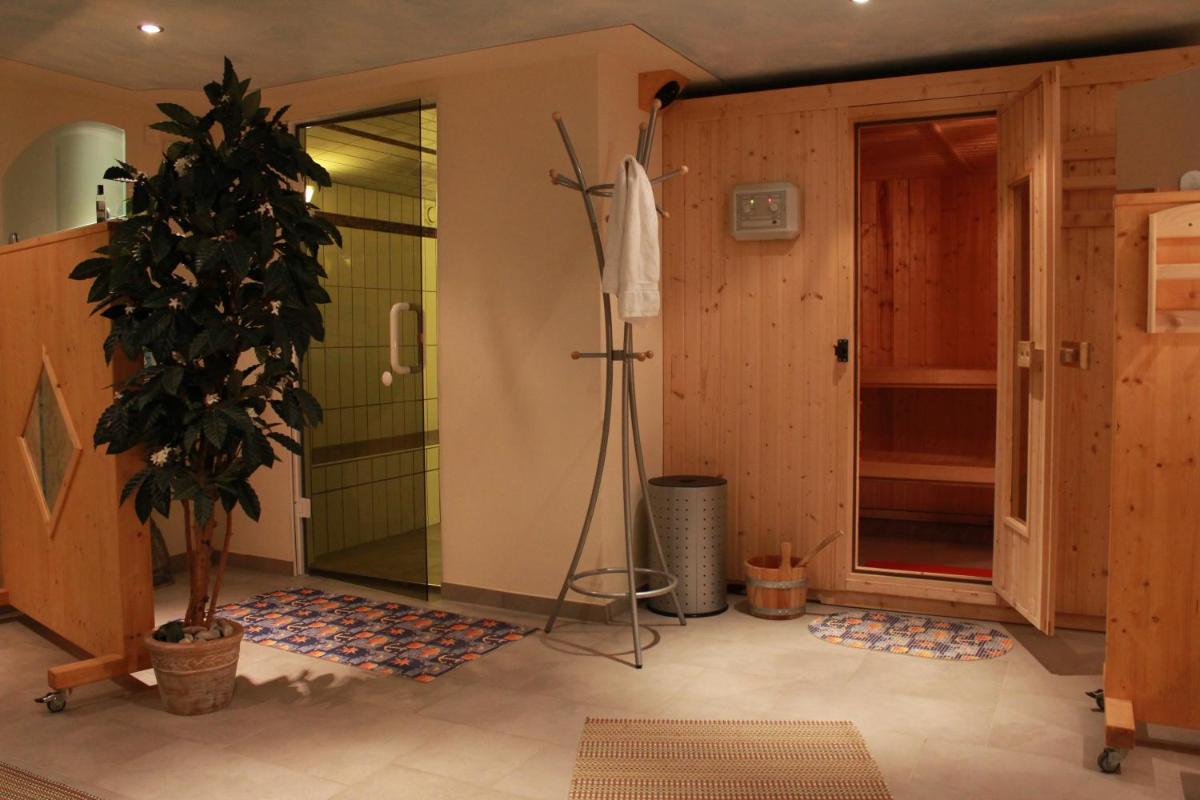 Hotel-Restaurant Fröhlich - Housity