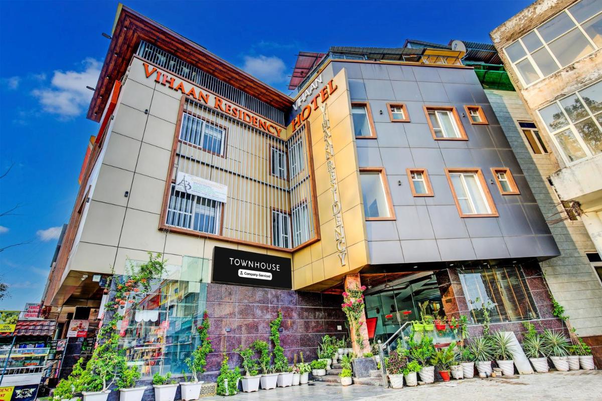 Super OYO Collection O Hotel Vihaan Residency - Housity
