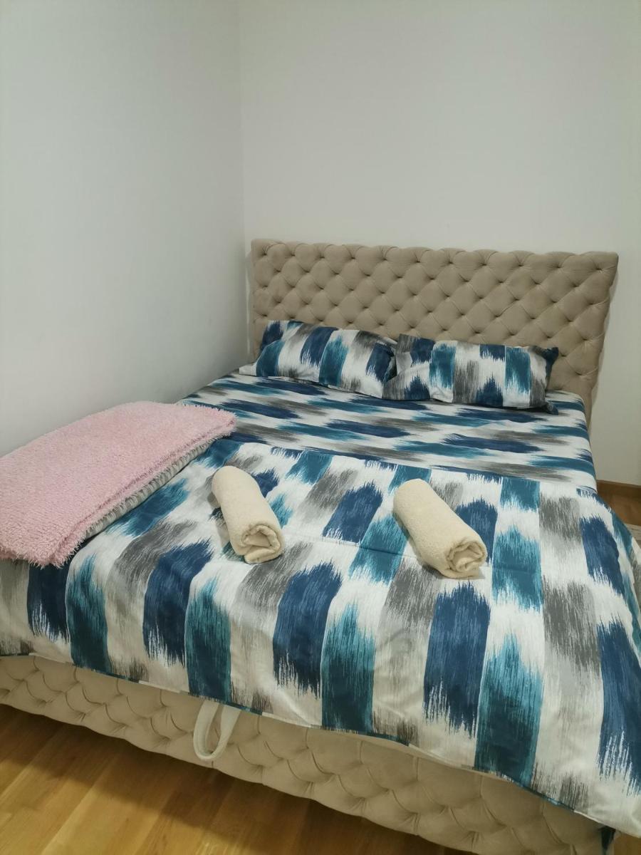 Stan na dan Lux Stara Pazova - Housity