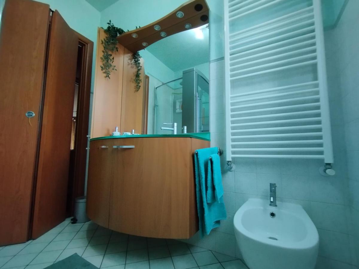 Trilocale in villa bifamiliare - Dairago - Housity