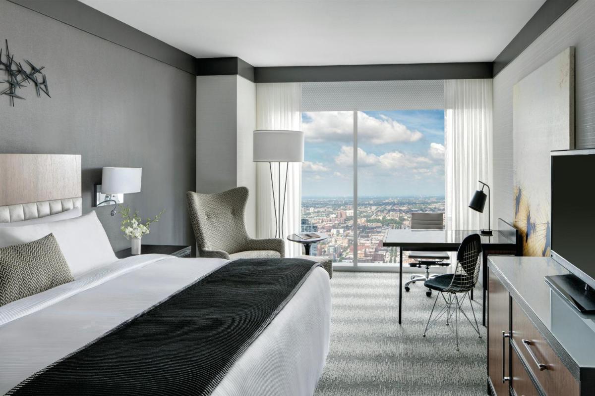Loews Chicago Hotel - Housity