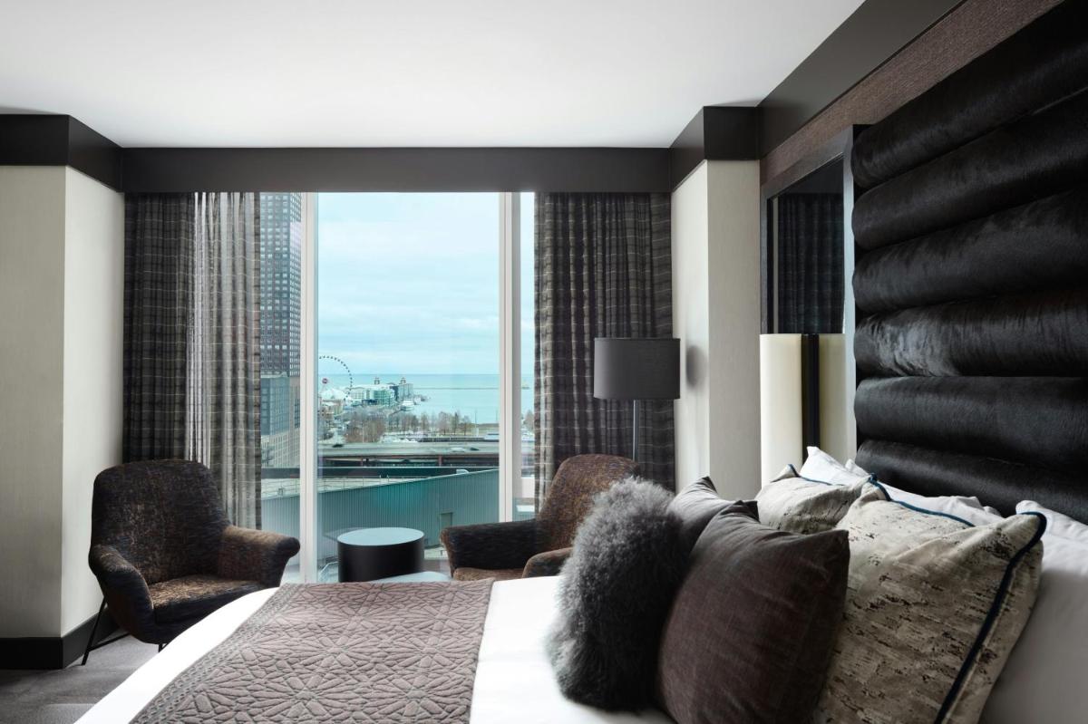 Loews Chicago Hotel - Housity