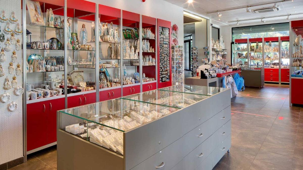 Hôtel Le Méditerranée - Housity