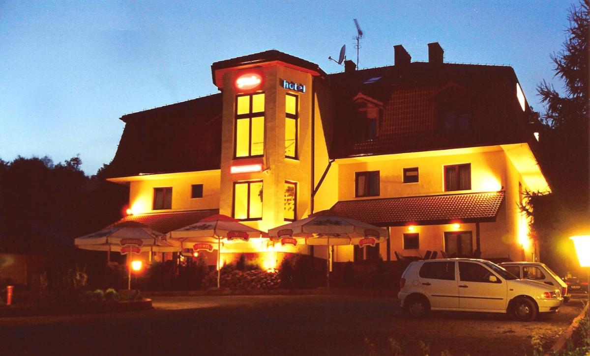 Hotel Twardowski - Housity