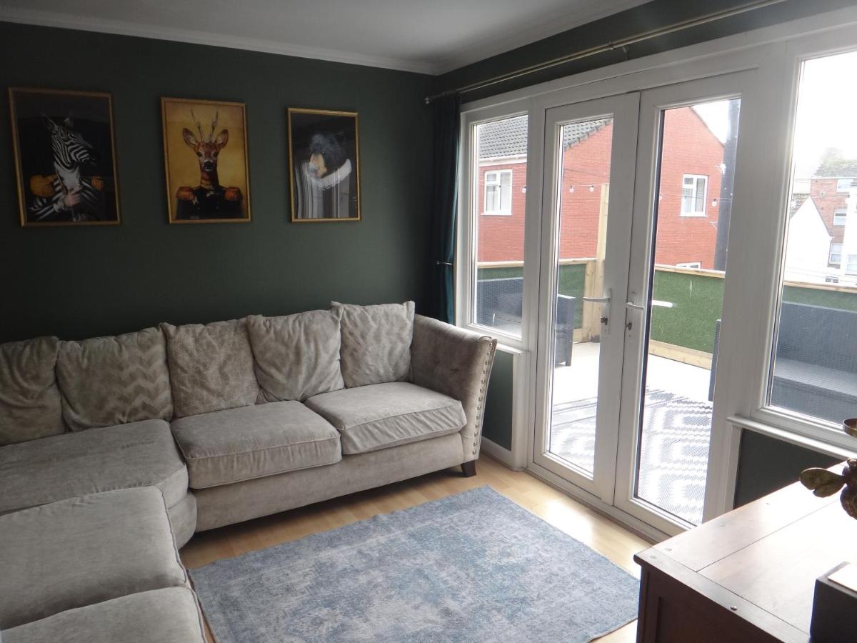 Lovely family seafront property in Burnham-on-Sea, 3 bedrooms - Housity