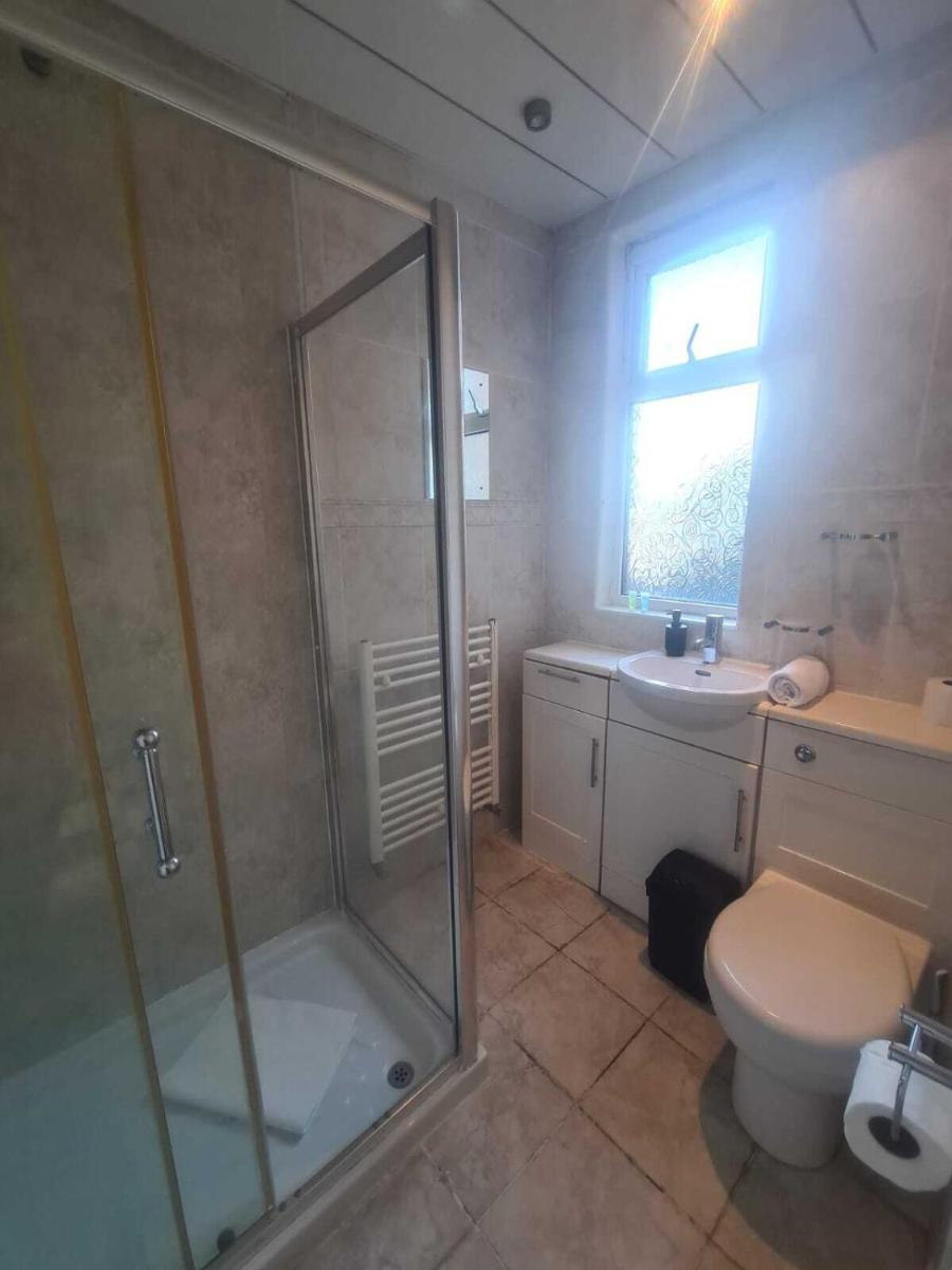Blyth two bed exec apartment - Housity
