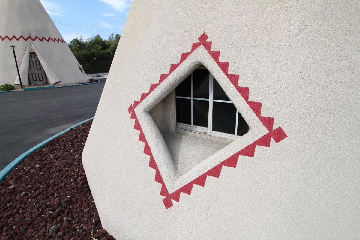 Wigwam Motel - Housity