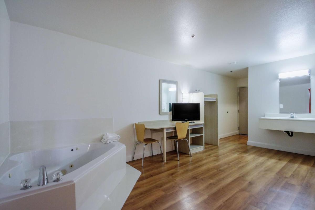 Motel 6-Nephi, UT - Housity