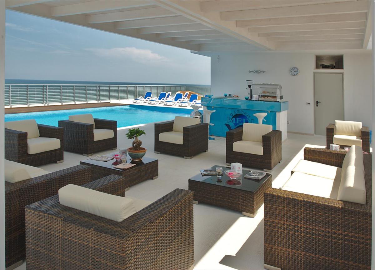 Hotel & Residence Medi Garden - Housity