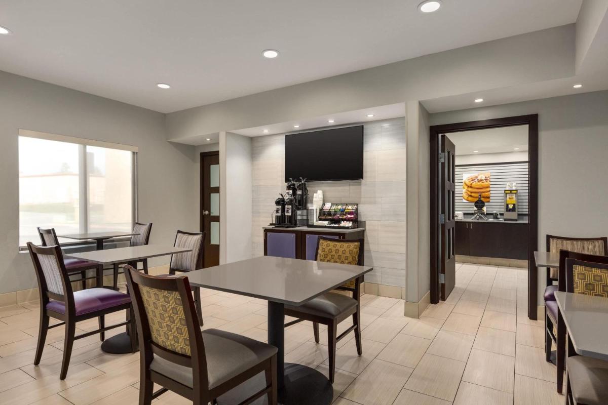 La Quinta by Wyndham Fairfield - Napa Valley - Housity