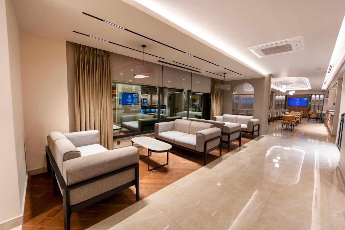 Reiwa Business Hotel - Housity