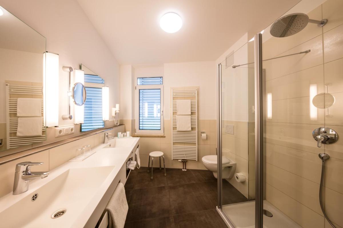 Landhotel Endhart - Housity