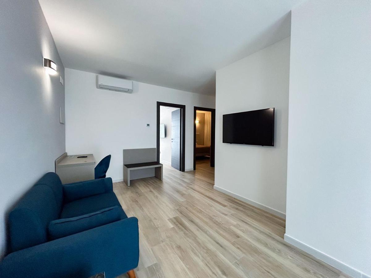 Home Design La Vela - Housity