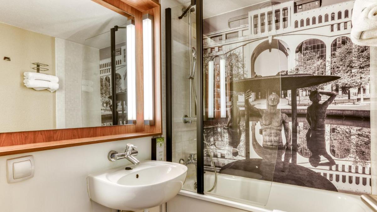 Campanile Biarritz - Housity