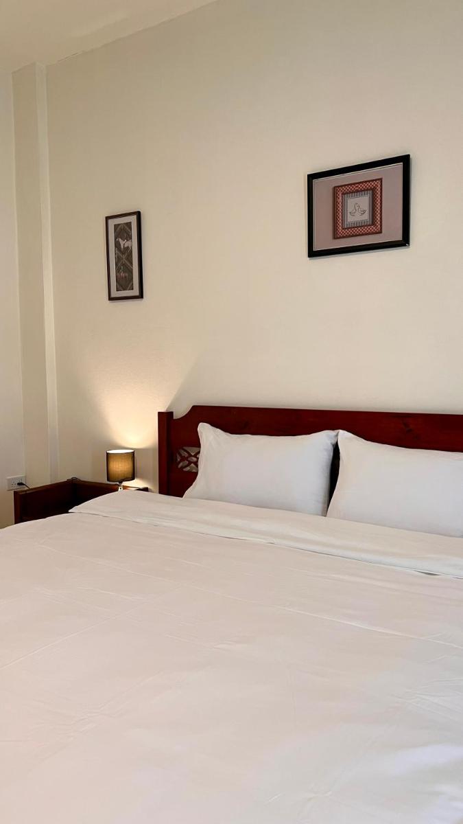 Ay’s House - Housity