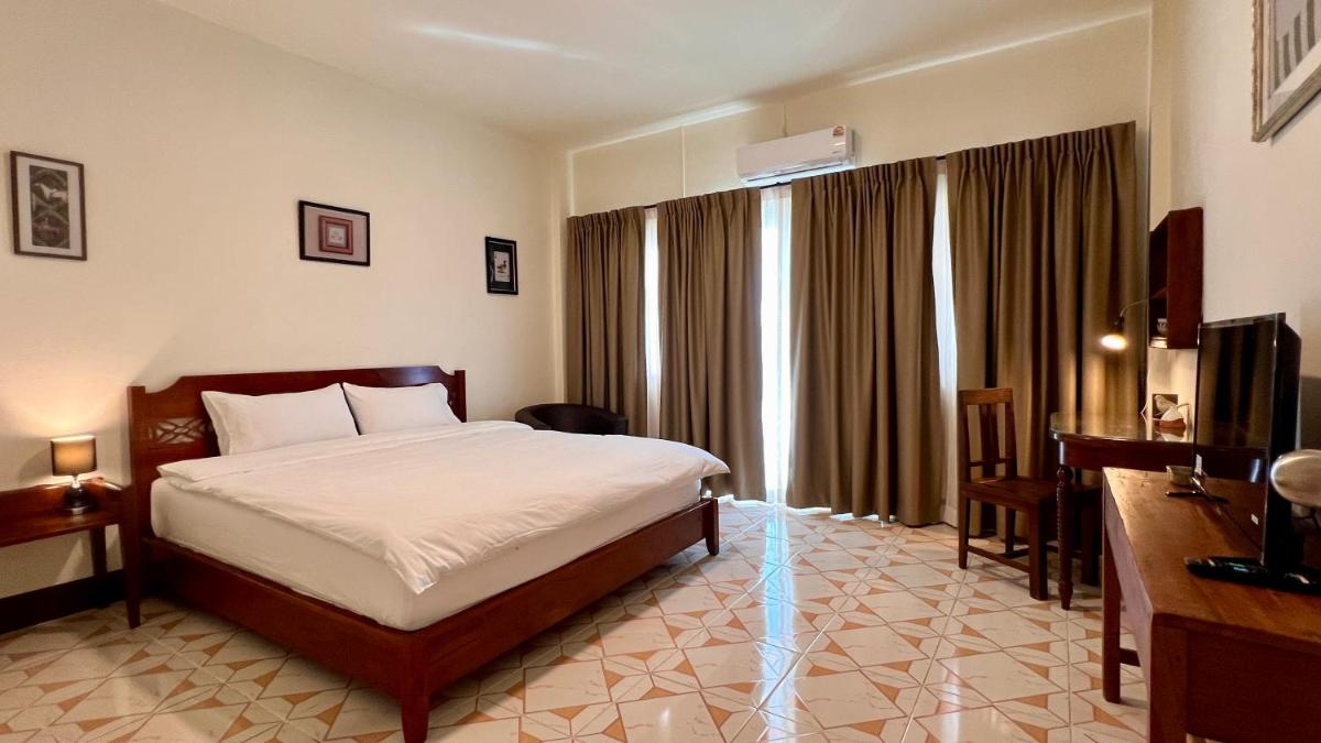 Ay’s House - Housity