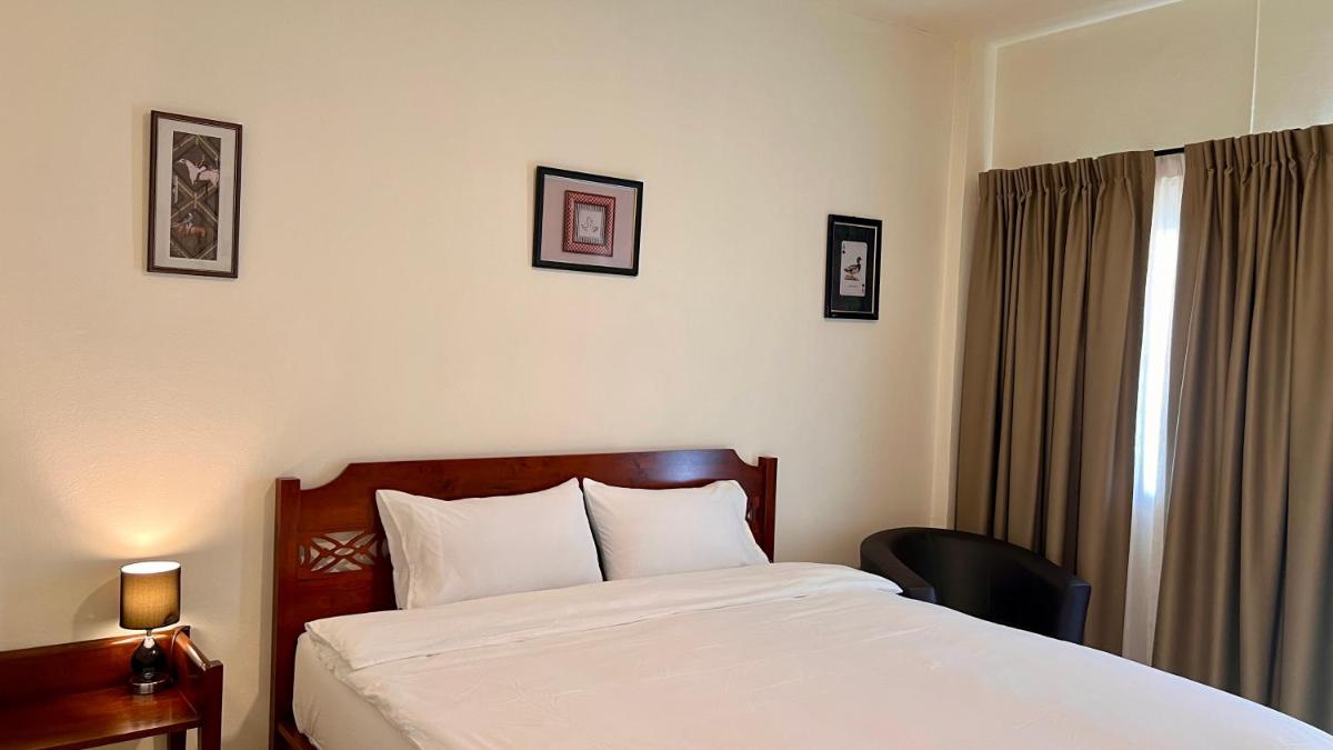 Ay’s House - Housity