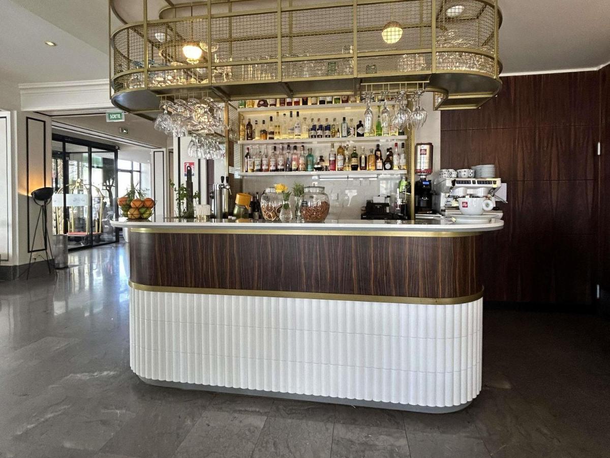 Hotel Plaza Biarritz Plage - Handwritten Collection - Housity