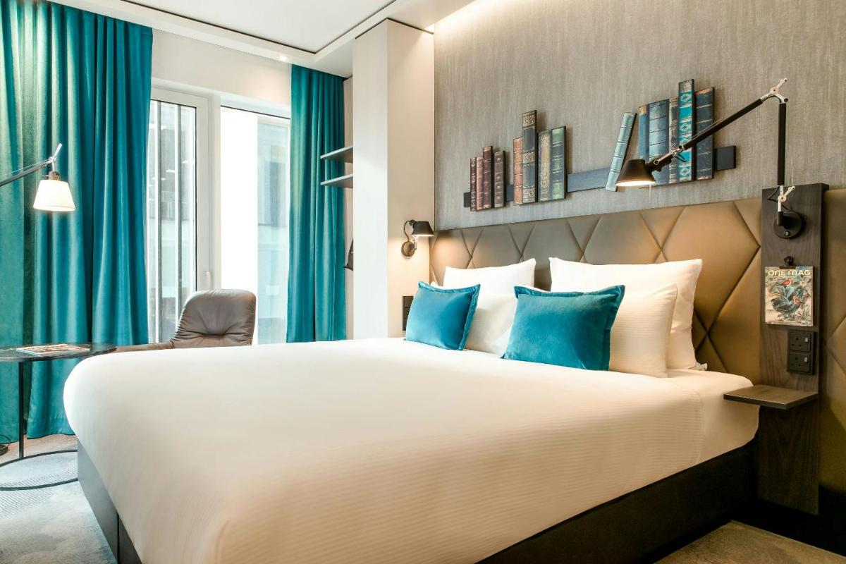 Motel One Manchester-St. Peter´s Square - Housity