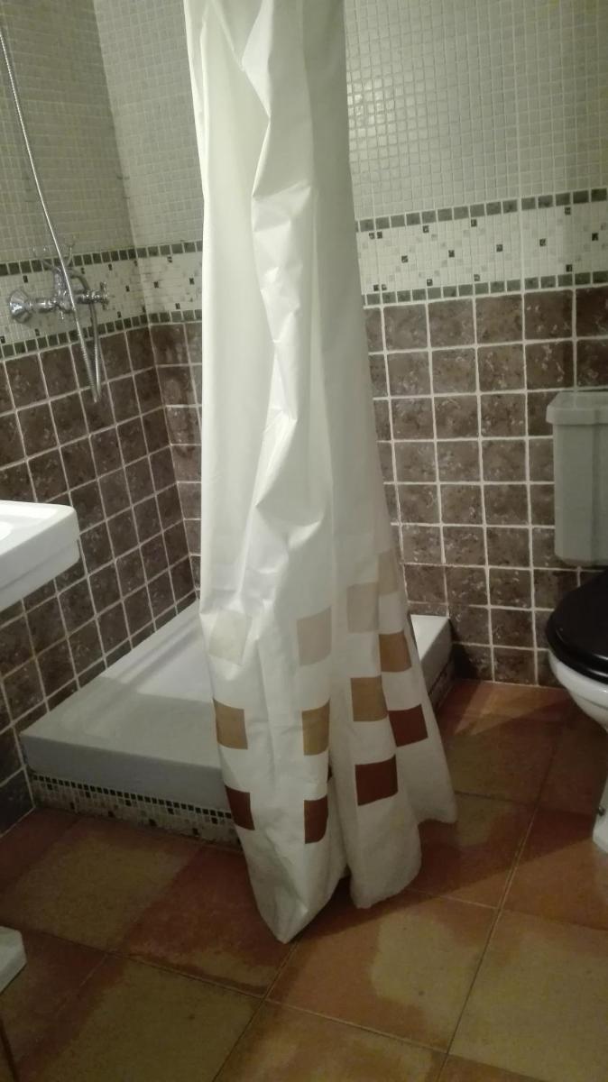 Pensió i Apartaments la Bordeta - Housity