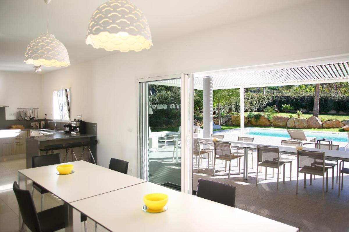 Piscine de l'établissement Domaine Villas Mandarine Private Pools & Spa ou située à proximité