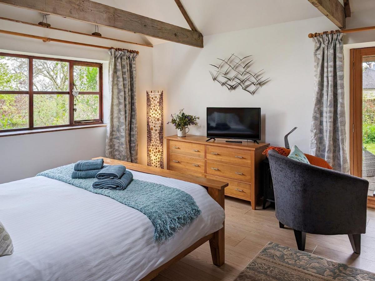 Tamar Orchard Barn - Housity
