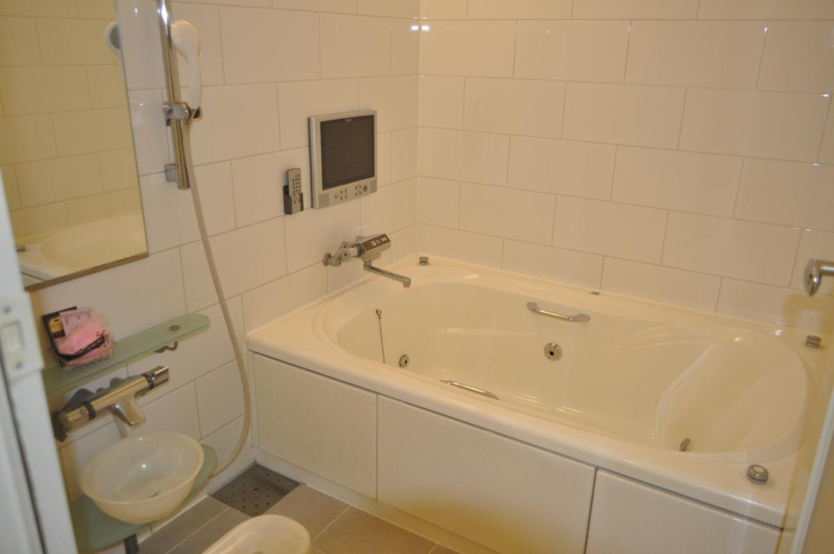 Hotel Woo (Adults Only) - Housity