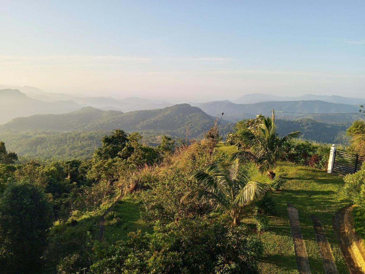 Tranquil Edge Villa - Housity