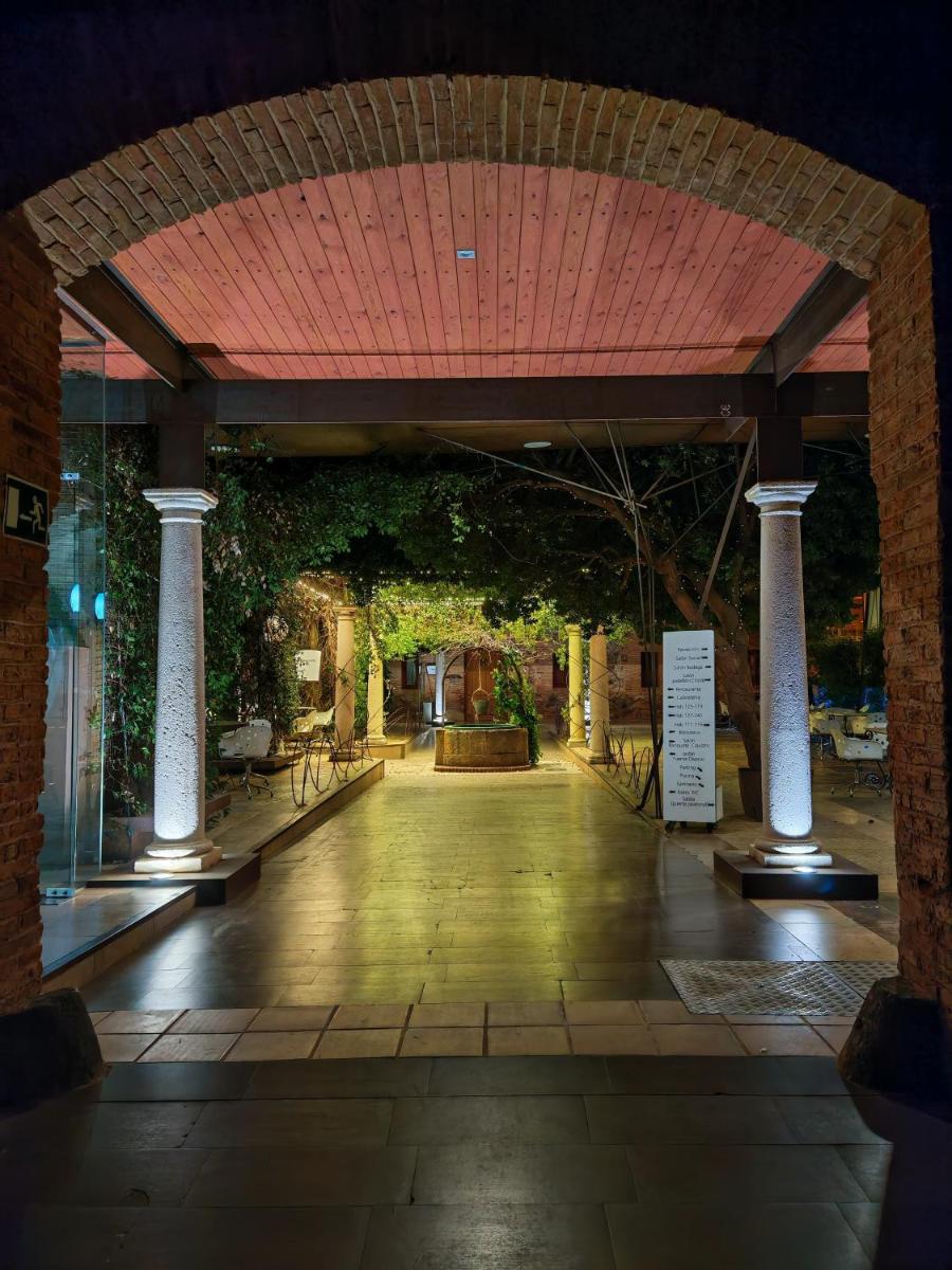 Hotel Boutique Palacio de la Serna - Housity