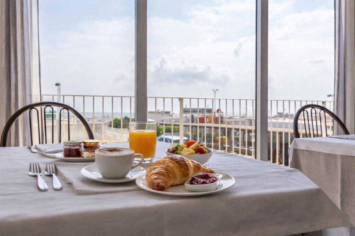 Hotel Haway - Housity