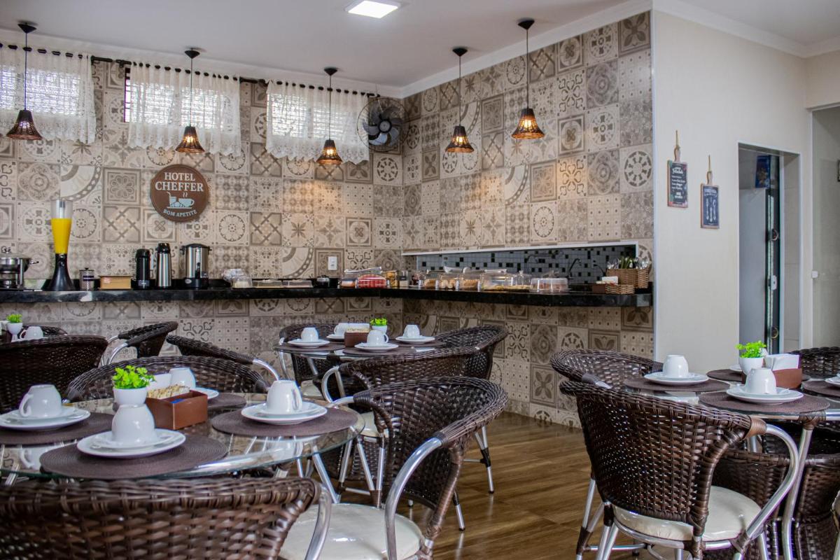 Hotel Cheffer - Housity