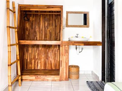 Cape Rose - Housity