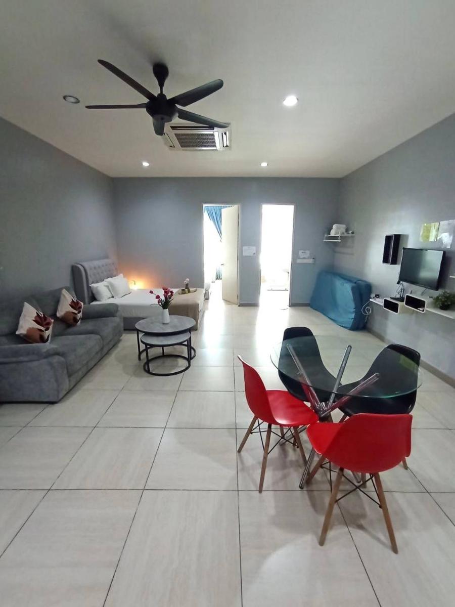 Octagon Premium Ipoh Town Center by Grab A Stay - Housity