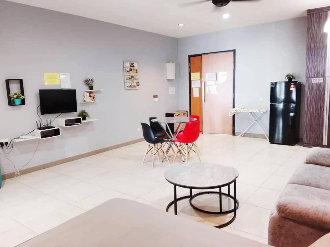 Octagon Premium Ipoh Town Center by Grab A Stay - Housity