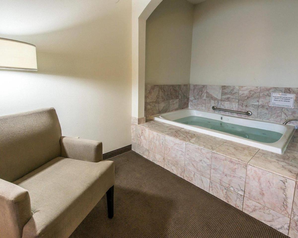 Sleep Inn & Suites - Housity