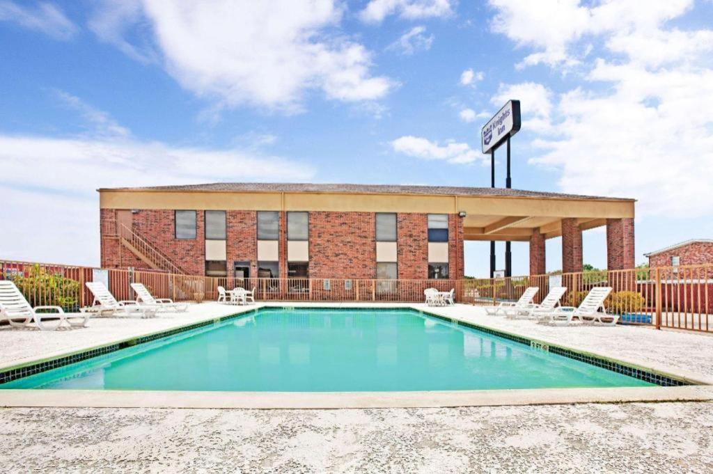 Knights Inn South Houston TX - Housity