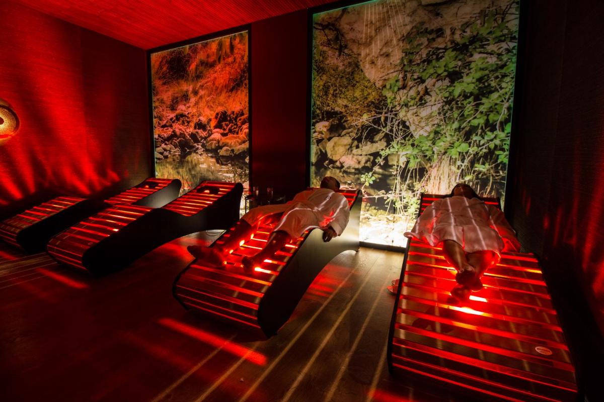 Zona de estar de Hotel Spa Balfagon