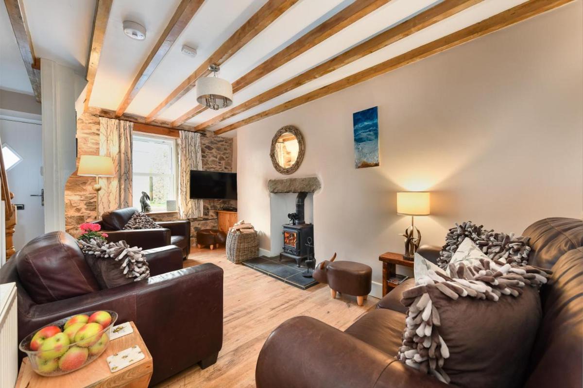 Bryn Tirion - Housity