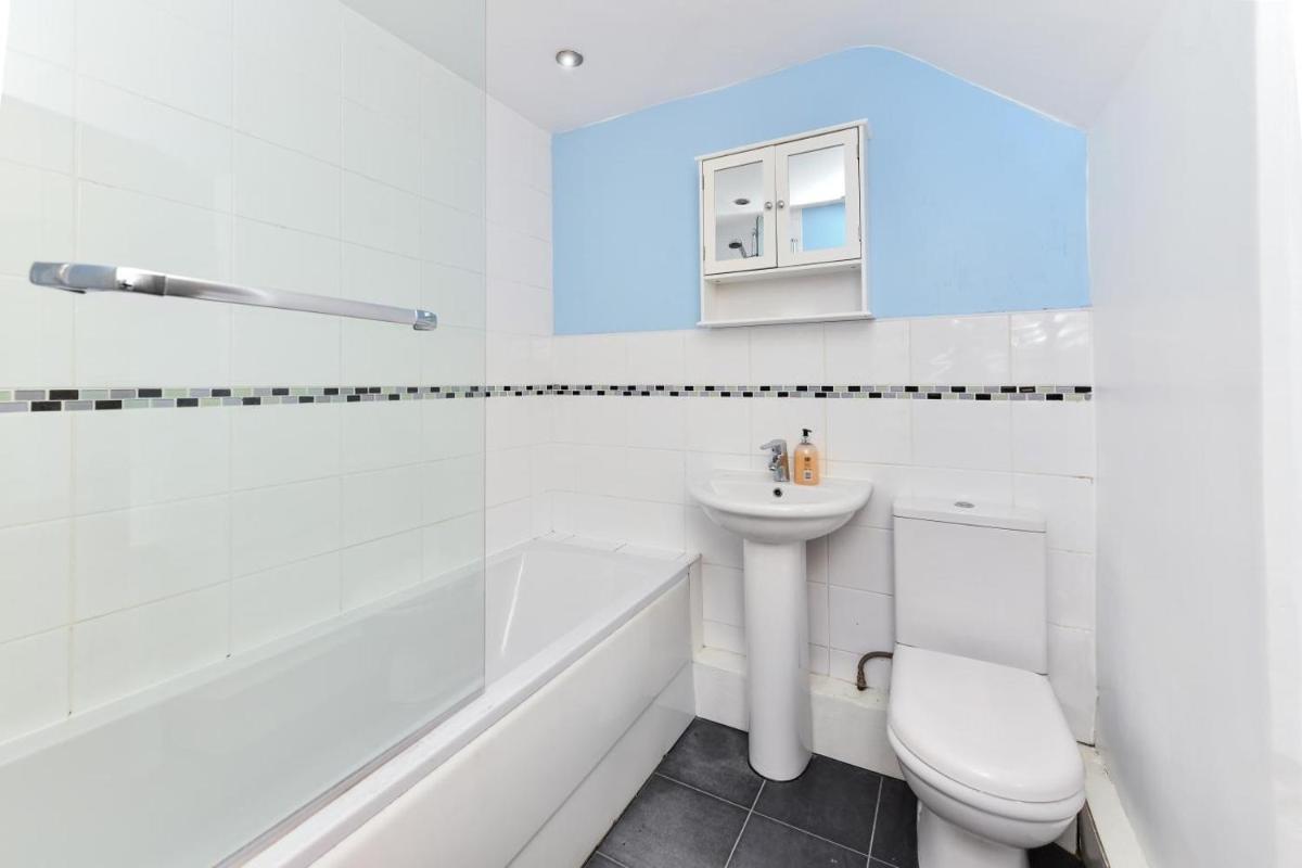 Bryn Tirion - Housity