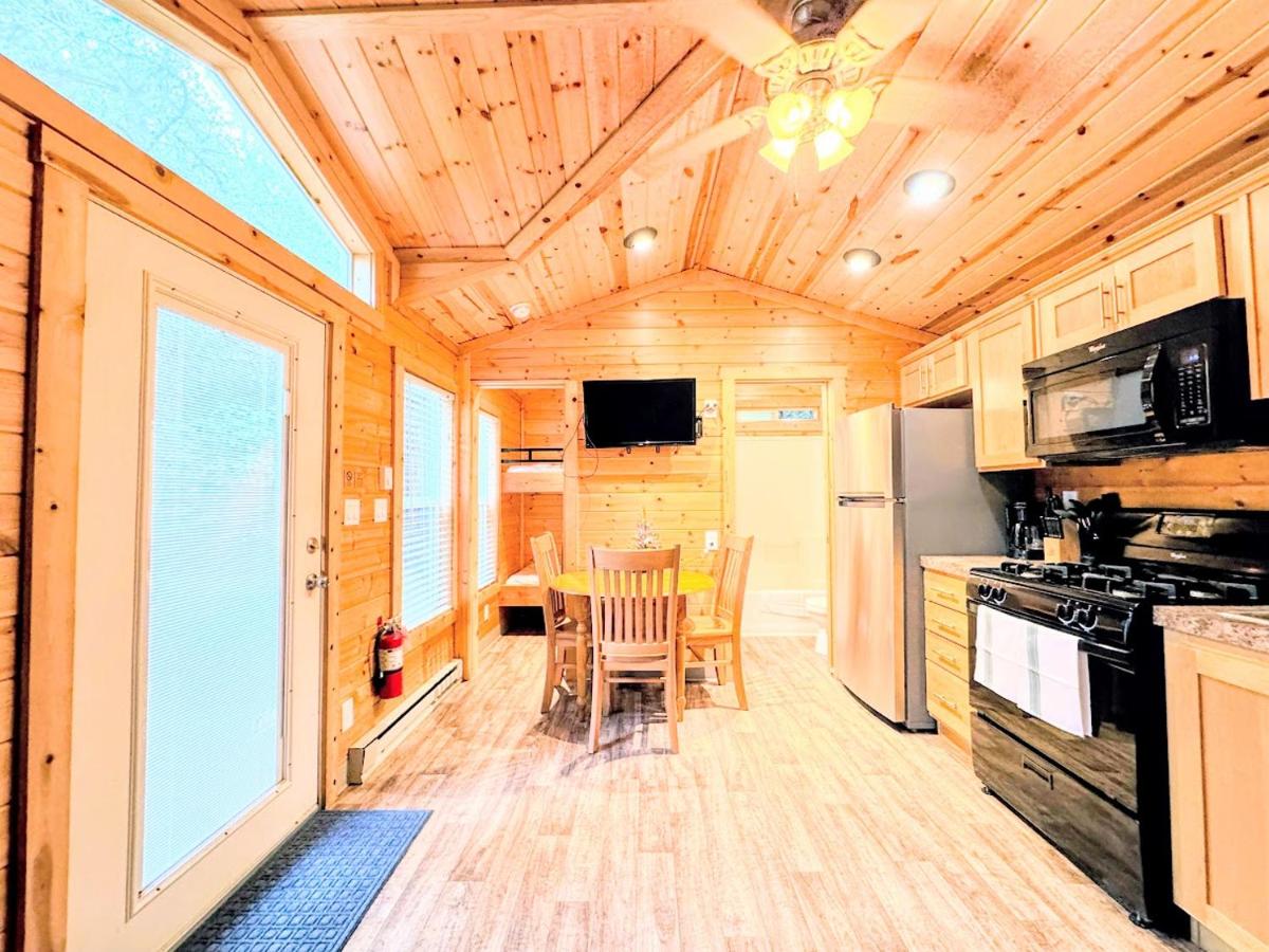 Tall Chief Camping Resort Cottage 1 - Housity