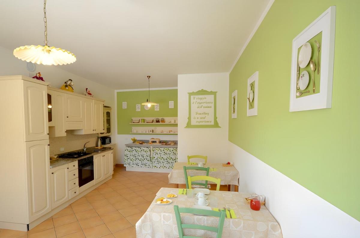 B&B Il Grande Salice Bike Friends - Housity