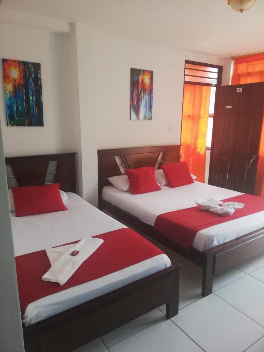 Hotel Cartago Plaza - Housity