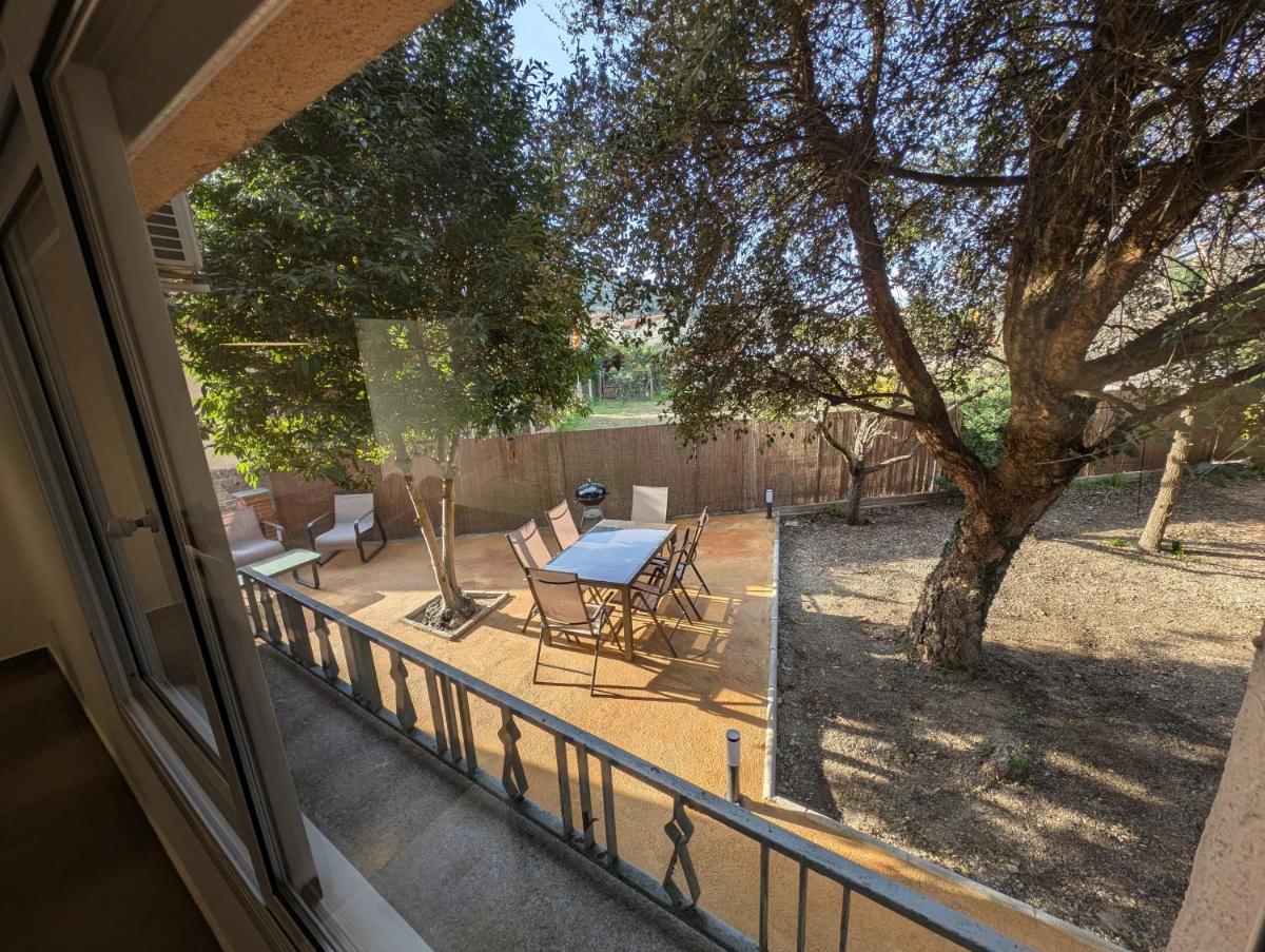 Casa adossada - Ideal per a famílies - Housity