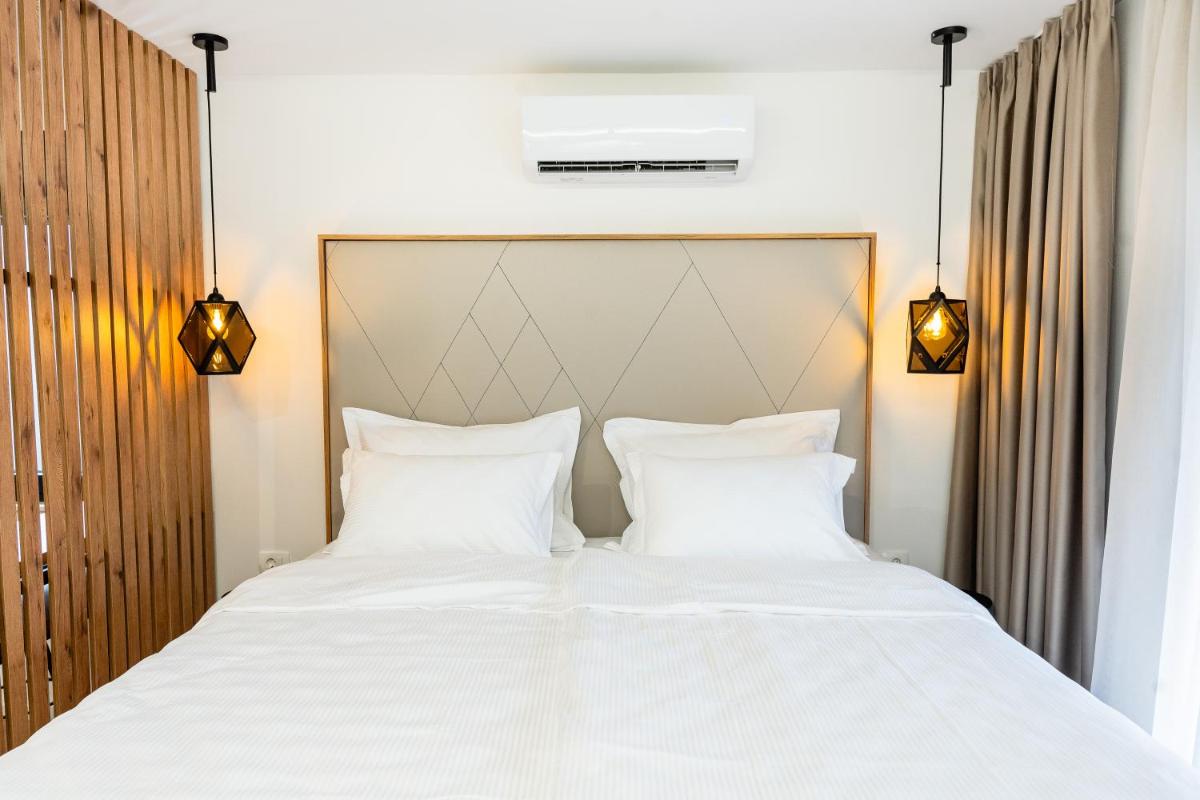 The Hill Aparthotel - Housity