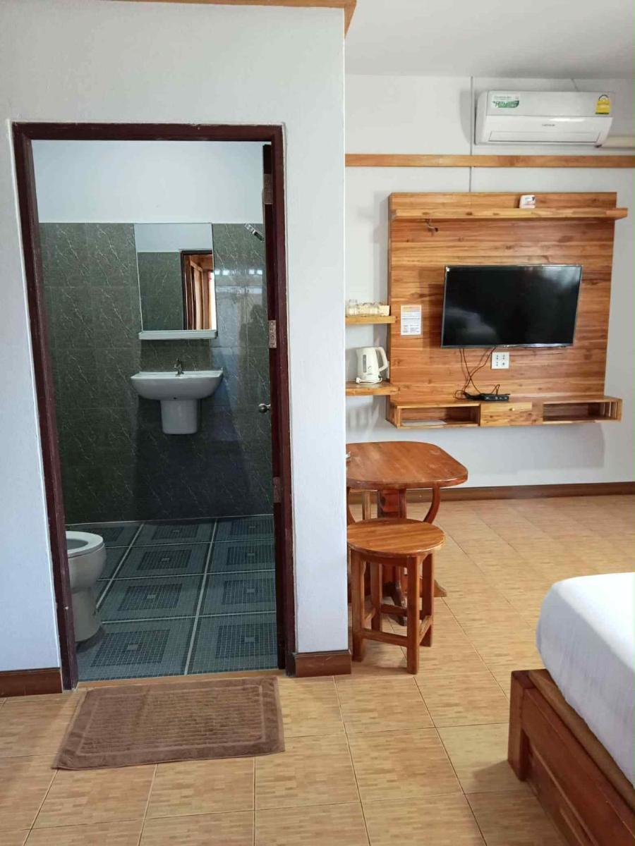 Lanta Ala Guest House - Housity