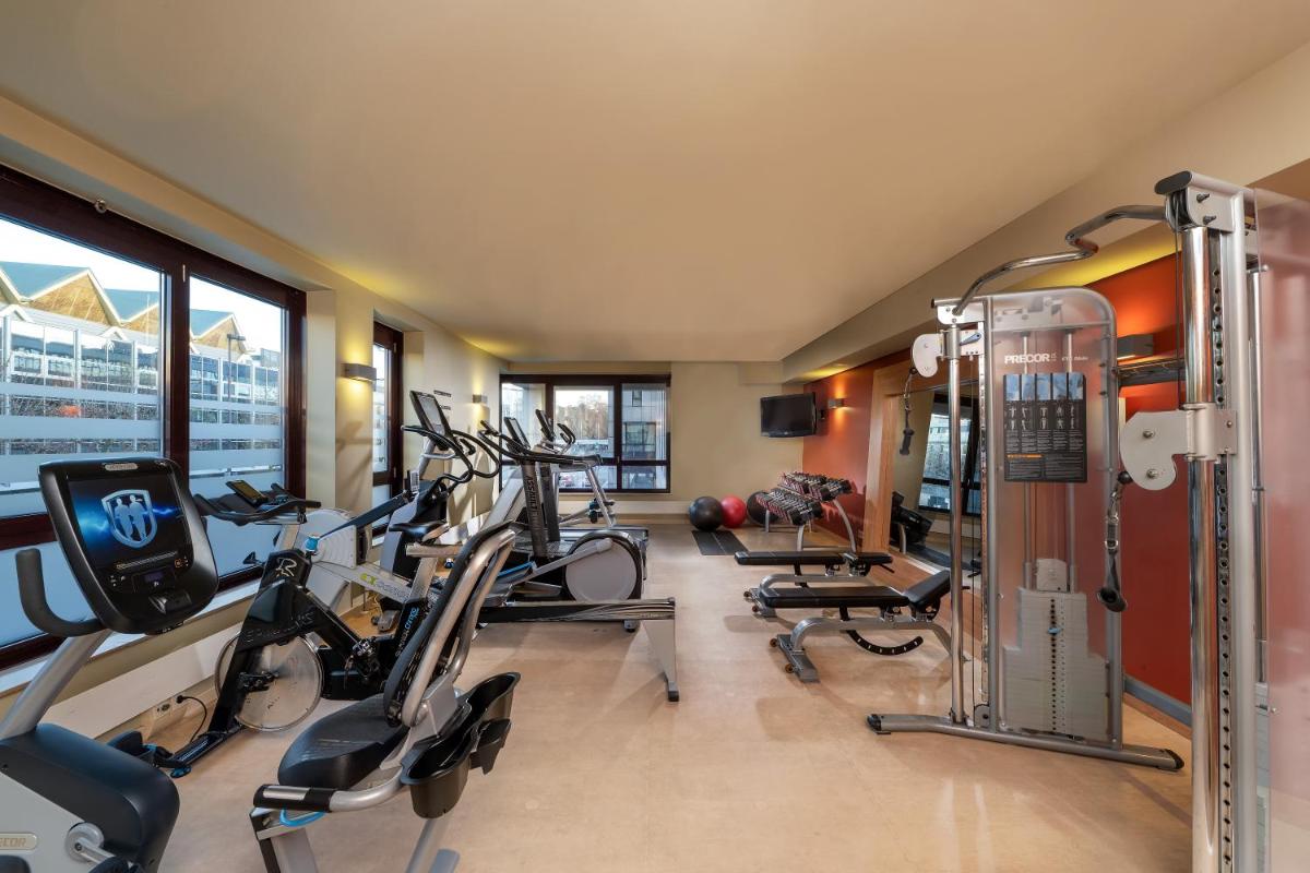 Das Fitnesscenter und/oder die Fitnesseinrichtungen in der Unterkunft Hilton Mainz