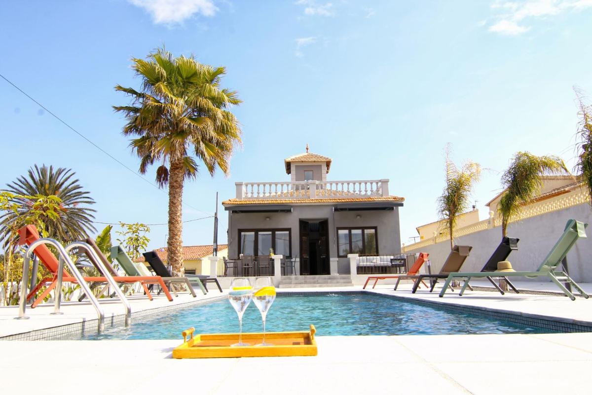 La Casa Gris Boutique Home - Housity