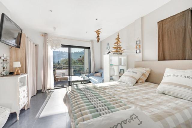 Villa Louancelie B&B - Hizvo