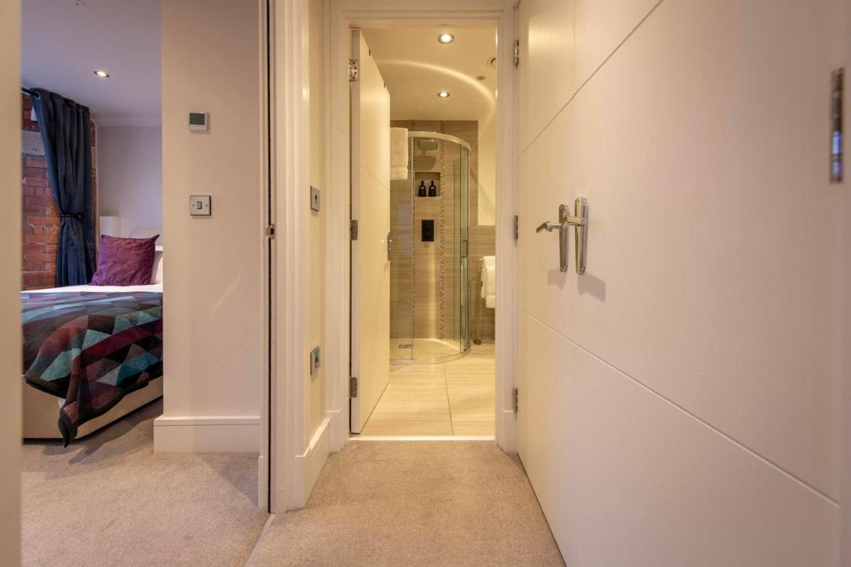 Staycation York at 62A Cocoa Suites - Housity