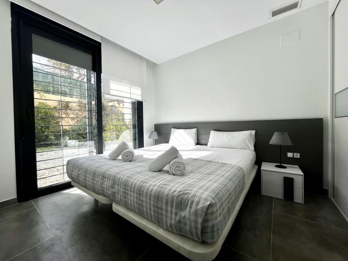 Infinity luxury sea view apartment with private garden - Housity